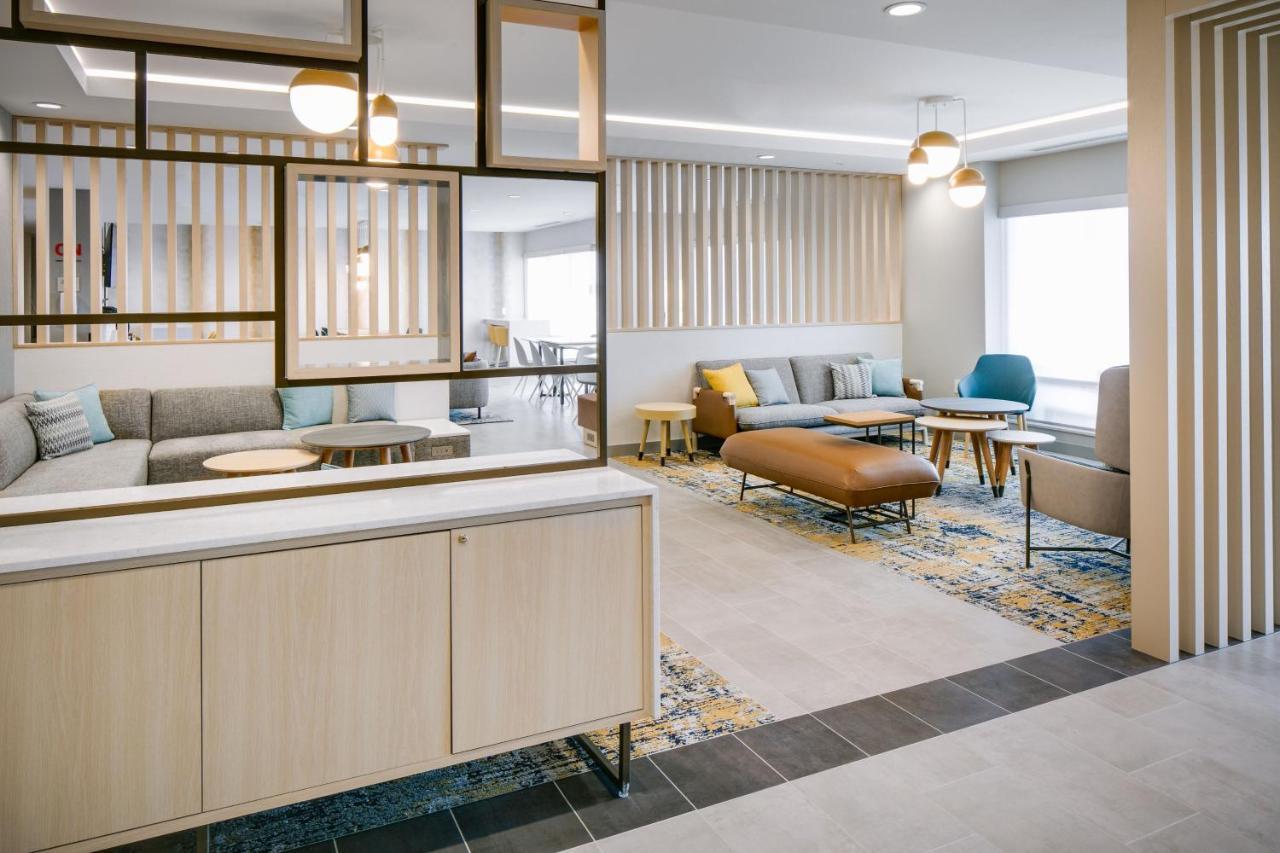 Towneplace Suites By Marriott Oconomowoc Kültér fotó