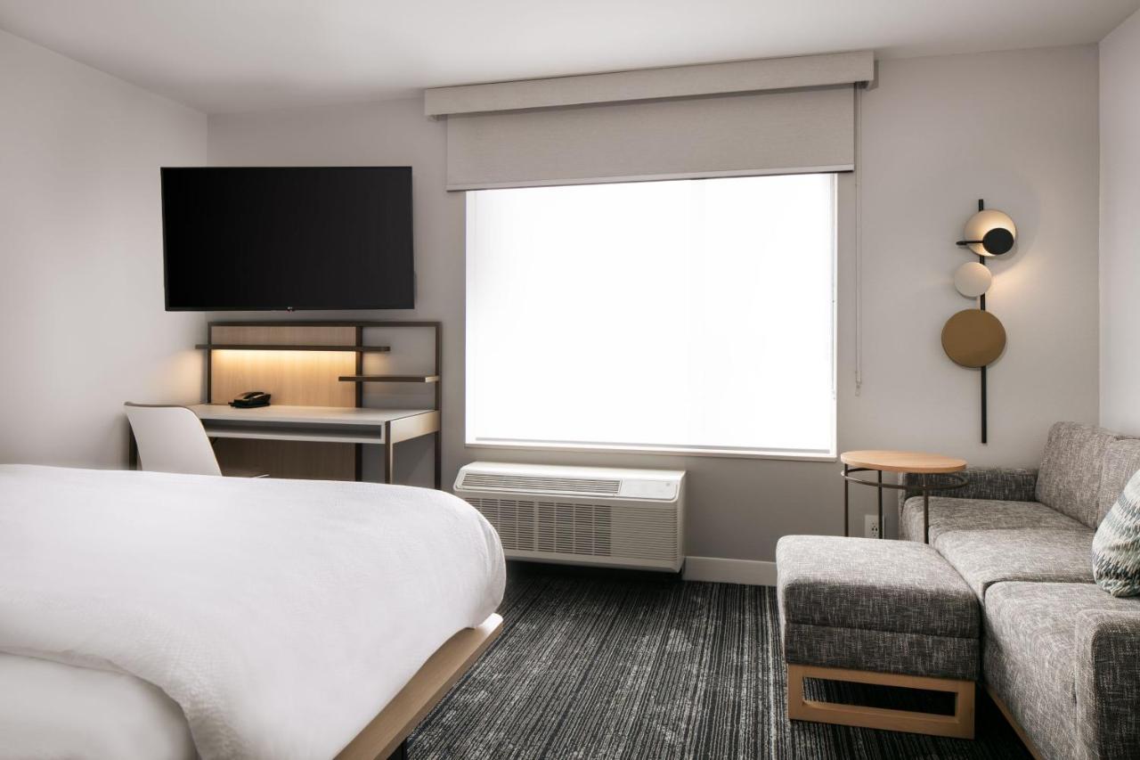 Towneplace Suites By Marriott Oconomowoc Kültér fotó