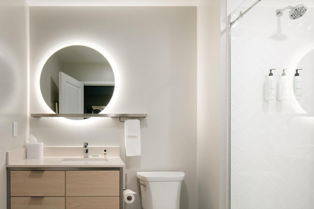 Towneplace Suites By Marriott Oconomowoc Kültér fotó